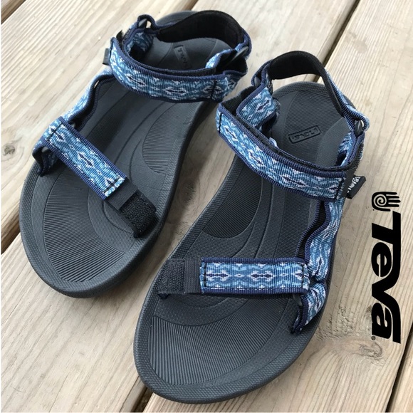 teva hurricane blue